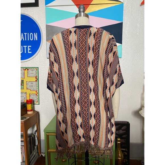 Geometric Open Cardigan with Fringe - Picture 2 of 3
